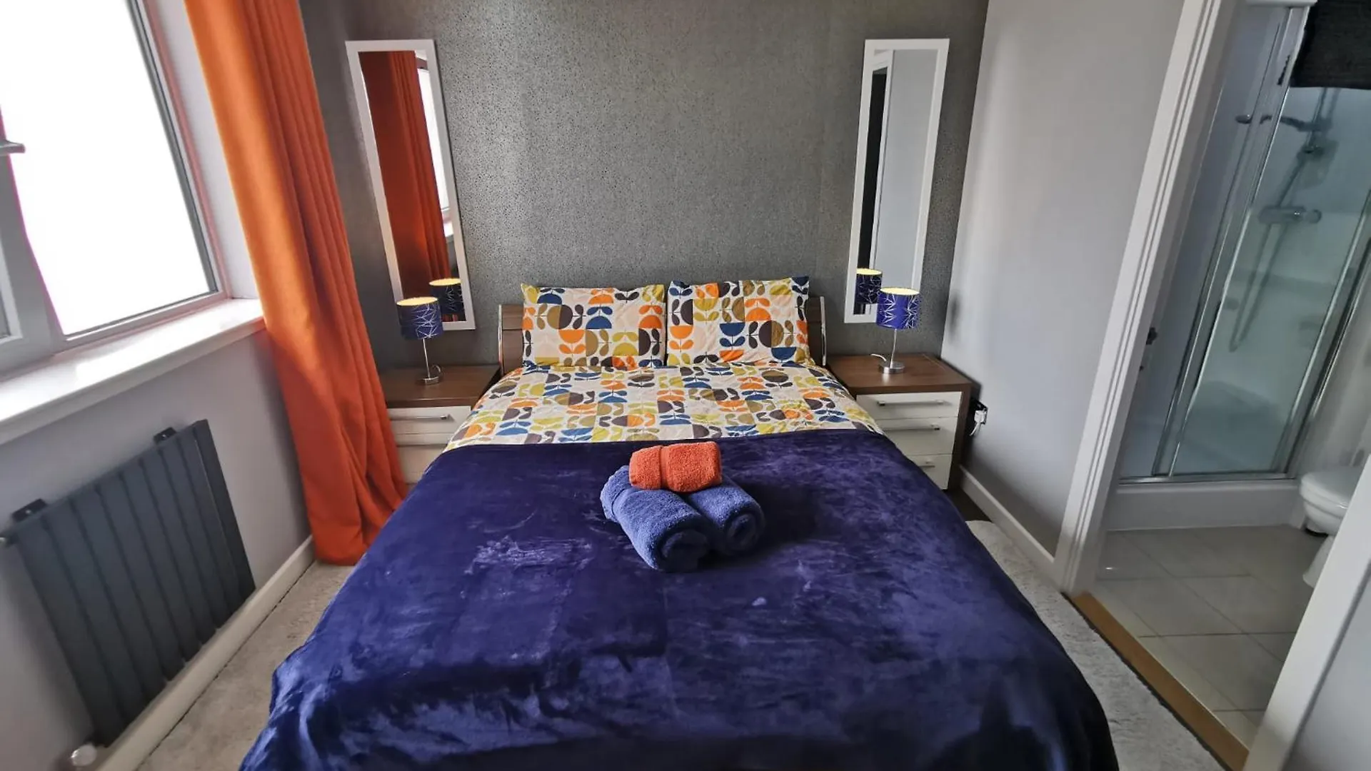 אדינבורו Very Large Three Bed Apartment
